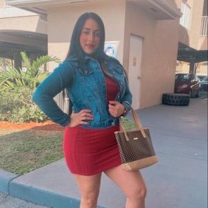 Meet your Posher, Yamileth